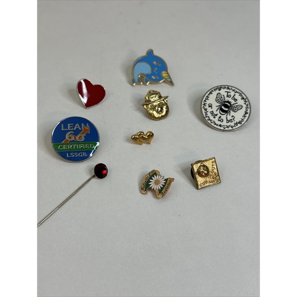 The Unbranded Brand Jewelry - Lot of 9 pcs Collectors Pins